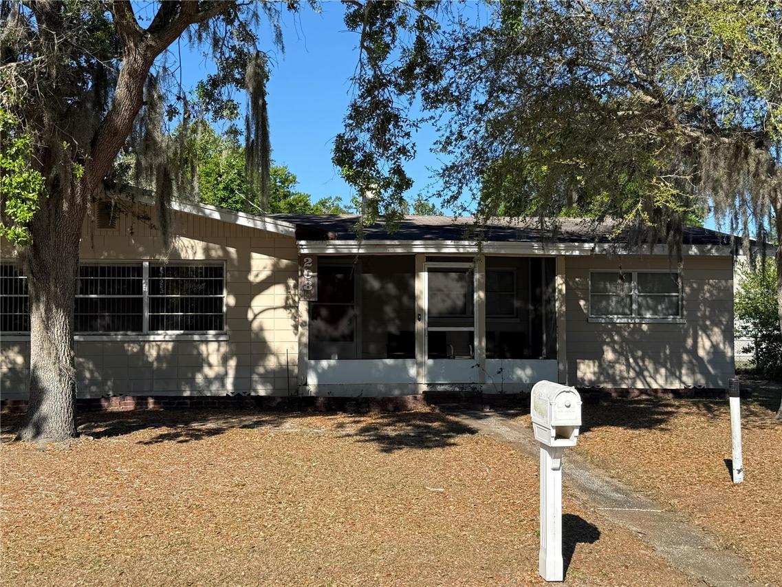 208 Lake Dale Dr Dr., Auburndale, FL 33823