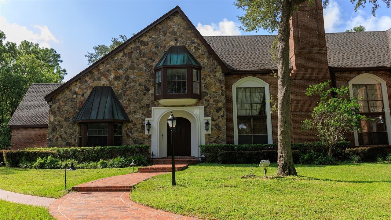 810 Sweetwater Club Blvd., Longwood, FL 32779