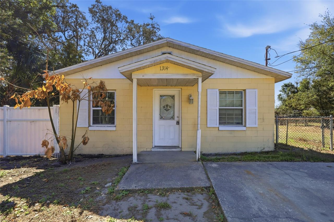1314 Robie Ave., Mount Dora, FL 32757