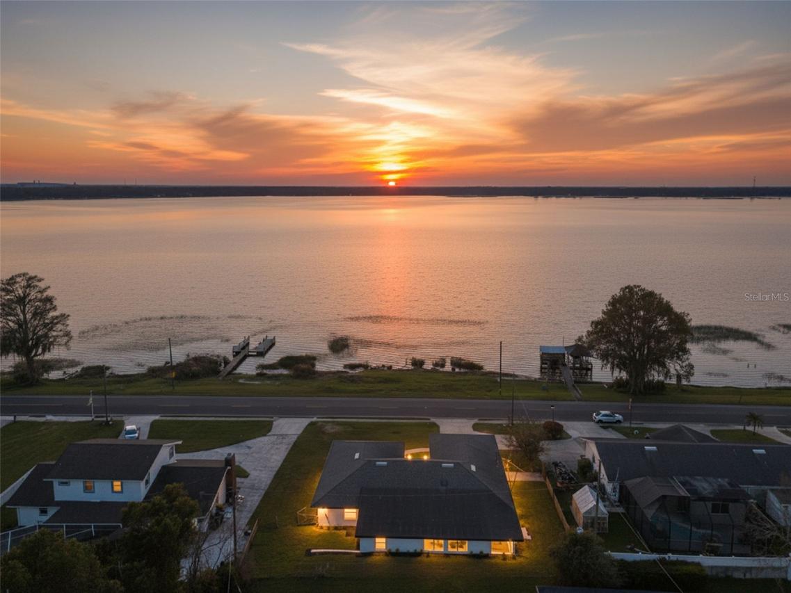 1106 Lake Ariana Blvd., Auburndale, FL 33823