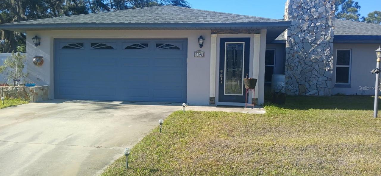5809 Redwood Ter., Sebring, FL 33876