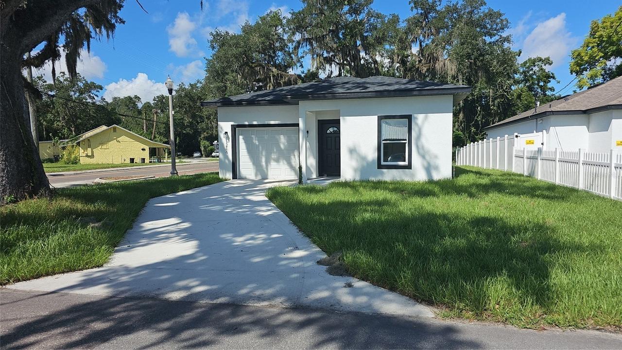 1216 S Pomegranite Ave., Sanford, FL 32771