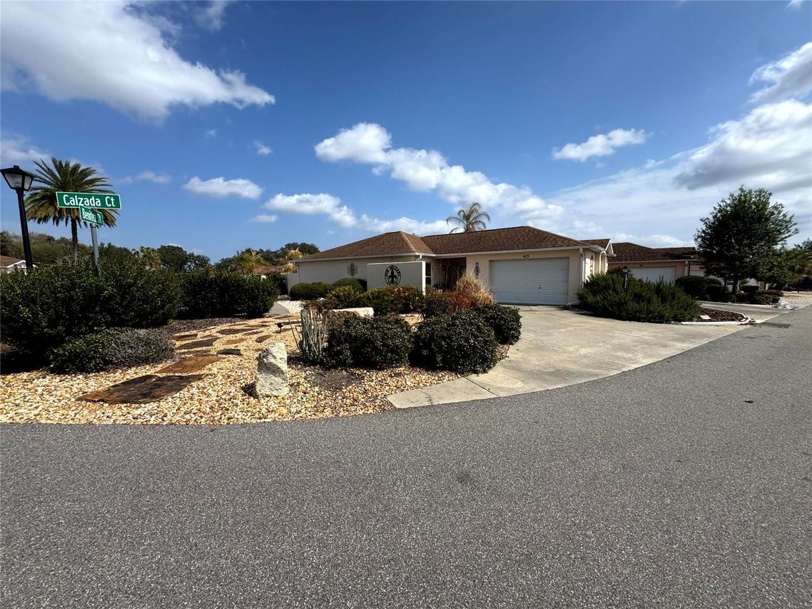 413 Calzada Ct., Lady Lake, FL 32159