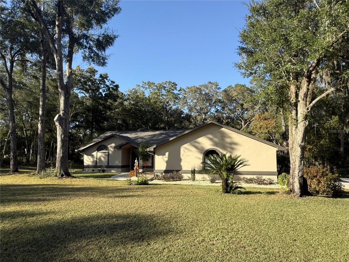 19349 SW 90th Lane Rd., Dunnellon, FL 34432