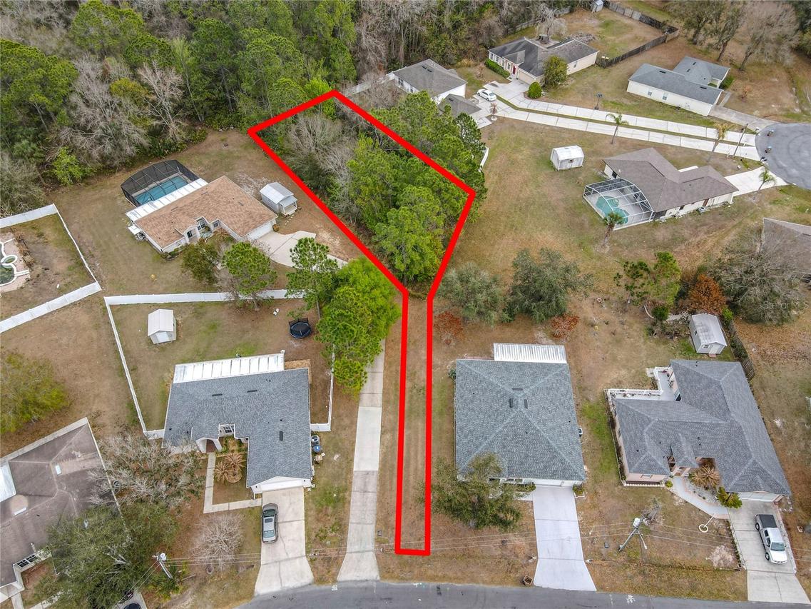 937 Van Loon Ct., Kissimmee, FL 34758