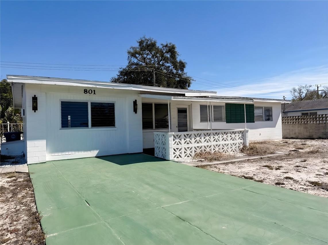 801 Lewis Dr., Daytona Beach, FL 32117