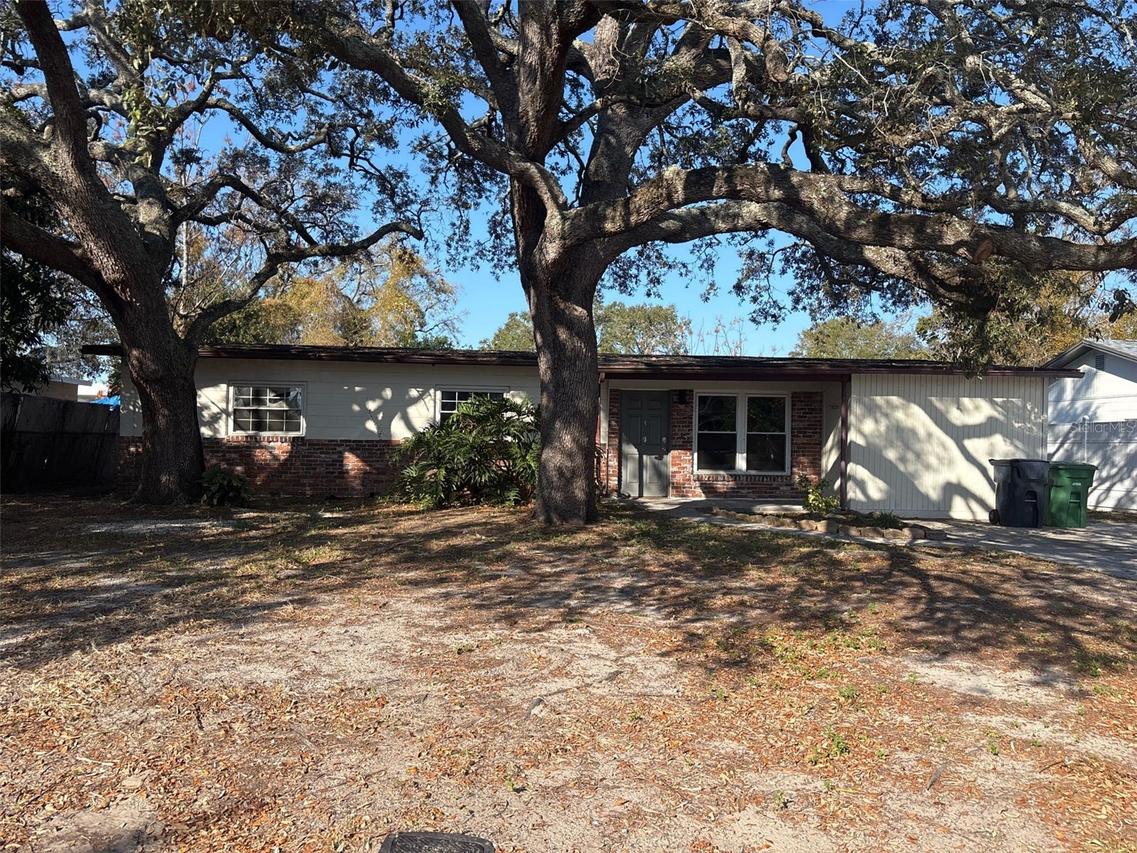 11114 N Dixon Ave., Tampa, FL 33612