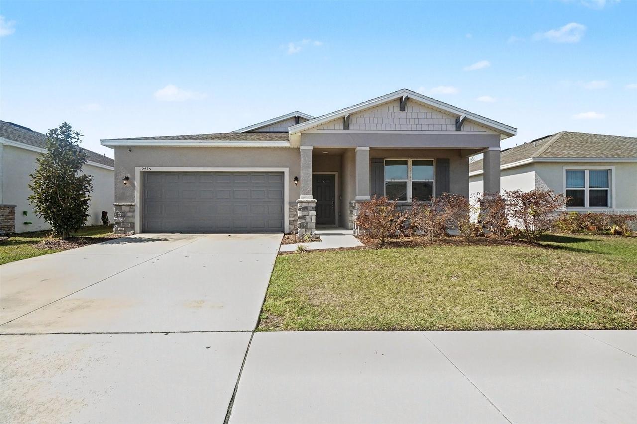 2735 Rowan St., Tavares, FL 32778