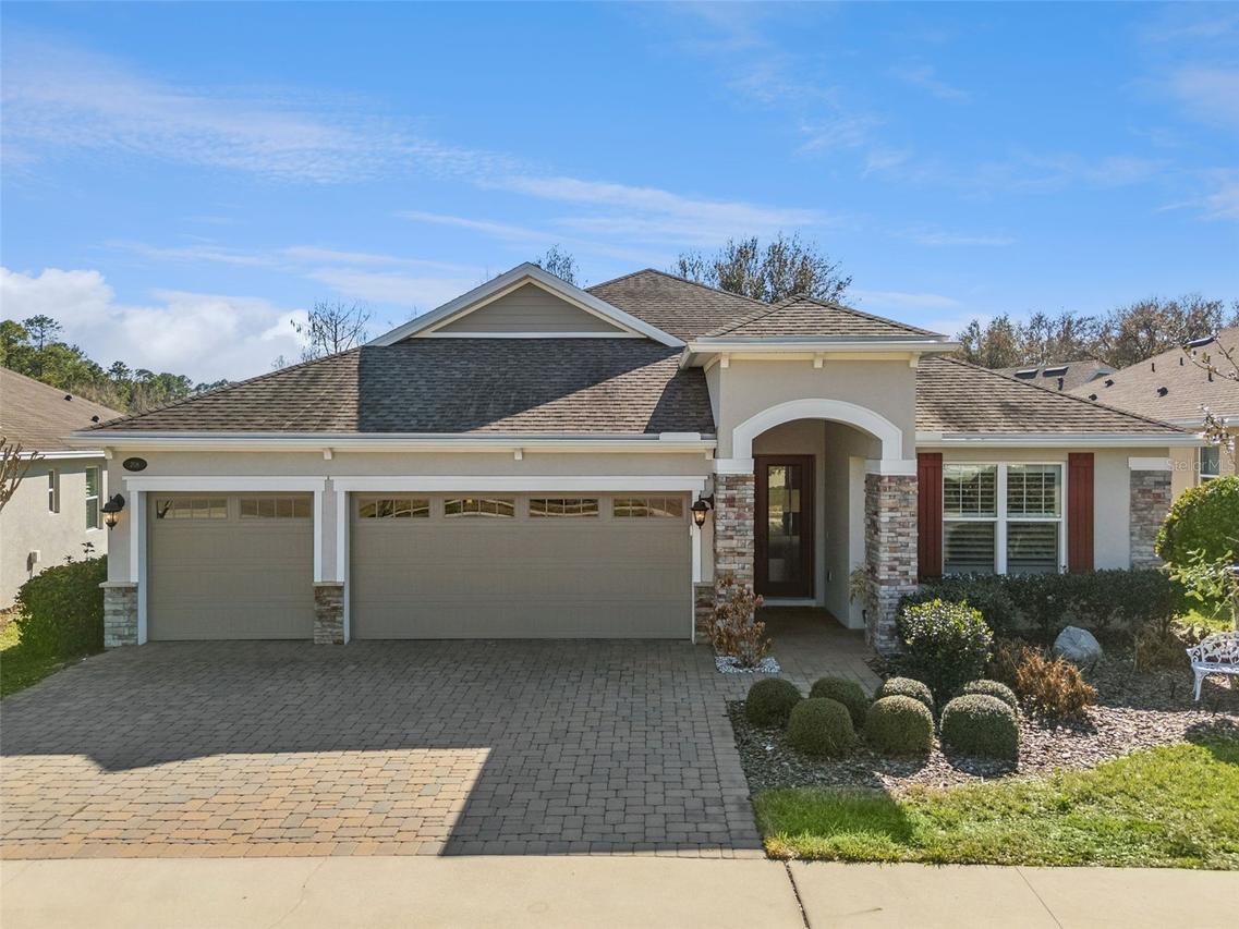 208 Avenham Drive, Deland, FL 32724