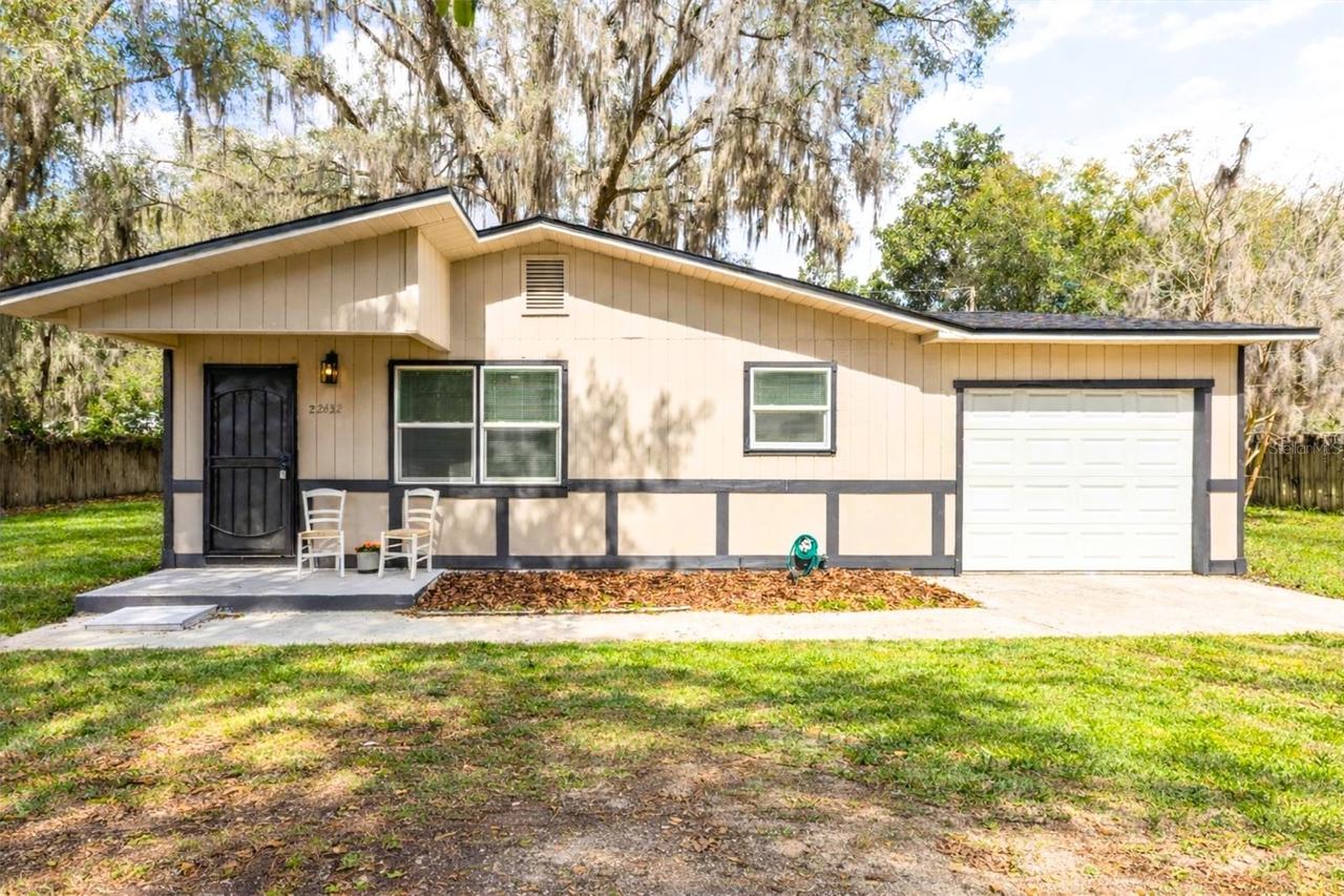 22632 SE Hawthorne Rd., Hawthorne, FL 32640