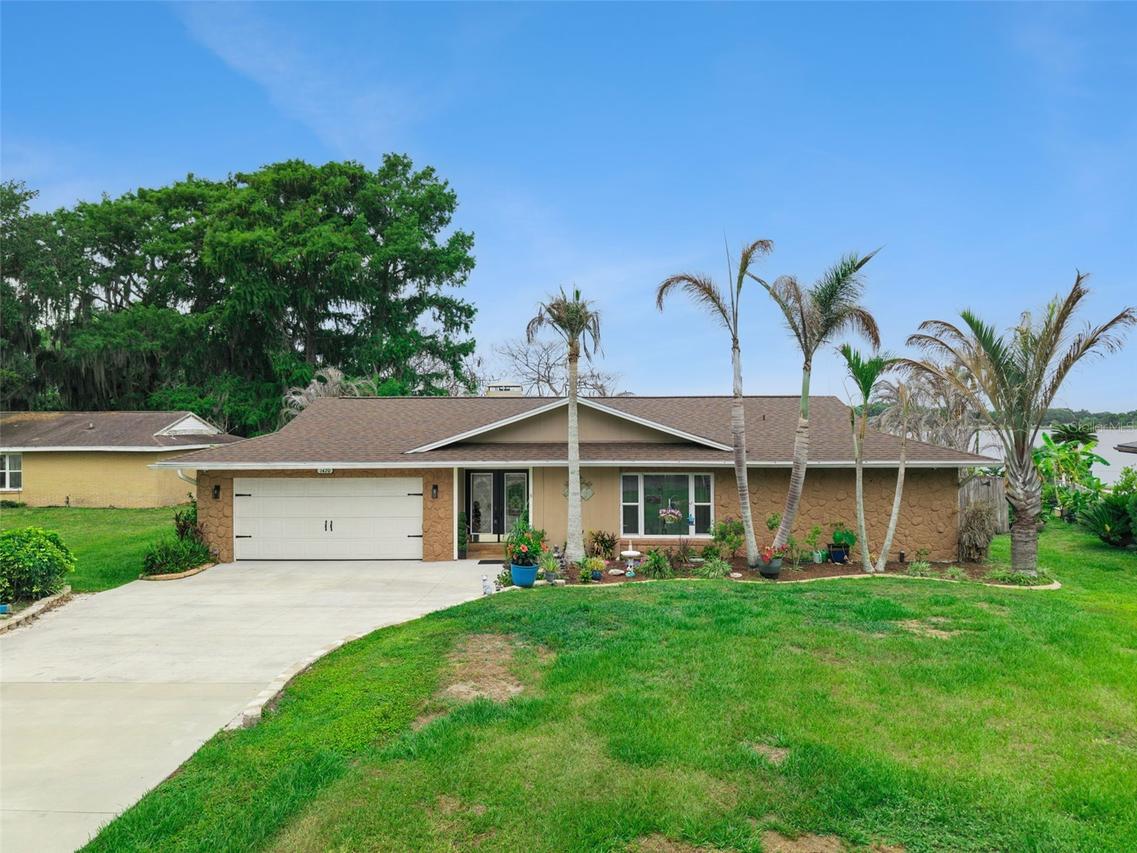 1420 Emerald Dr., Kissimmee, FL 34744