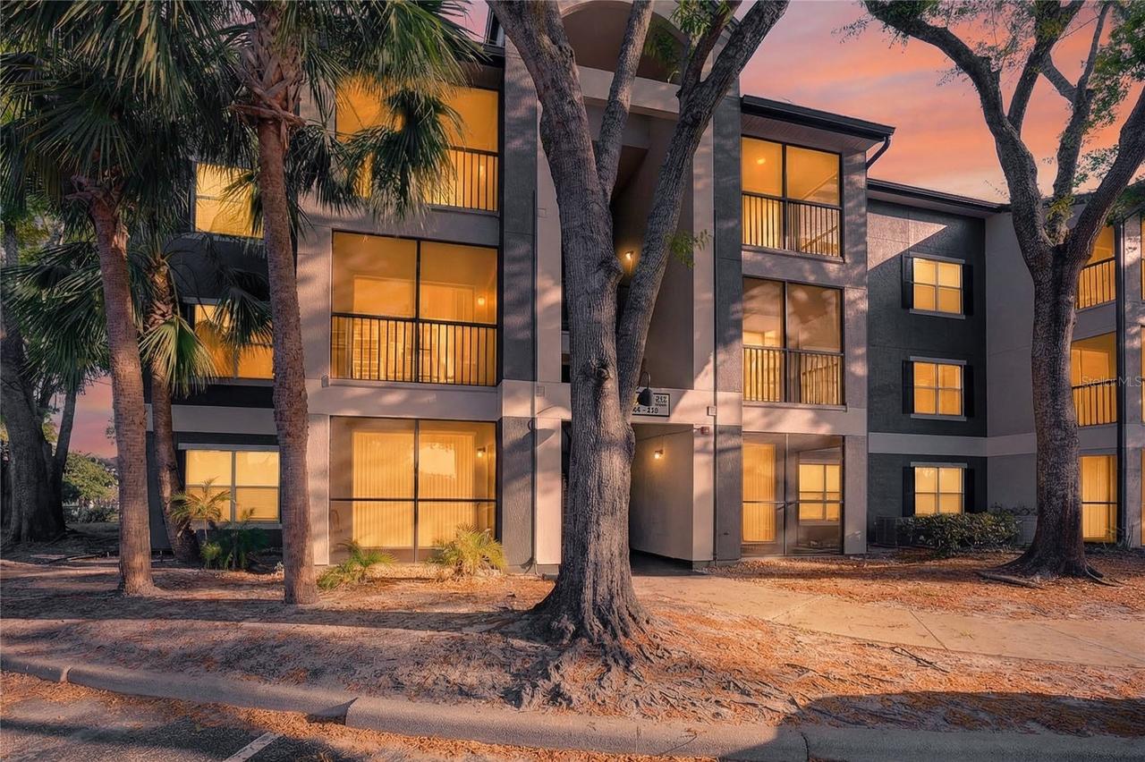 8939 Latrec Ave #1203, Orlando, FL 32819