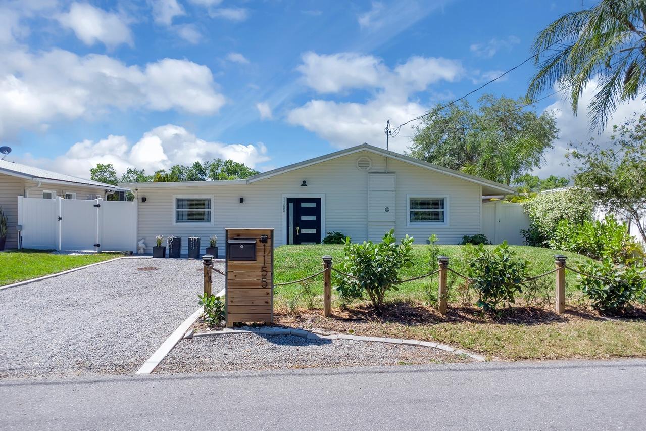 1155 Lemon Bluff Rd., Osteen, FL 32764