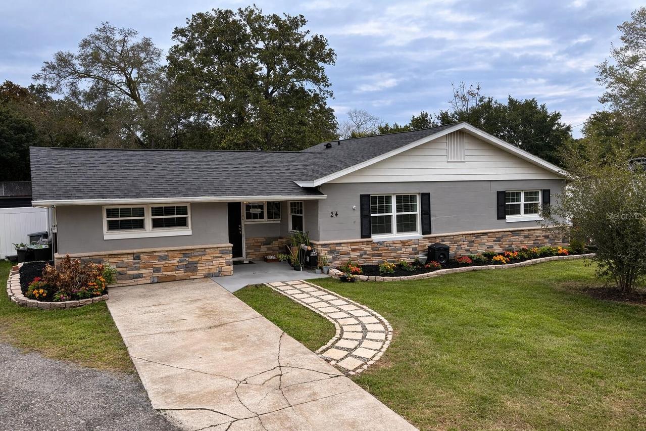 24 Lilac Dr., Debary, FL 32713