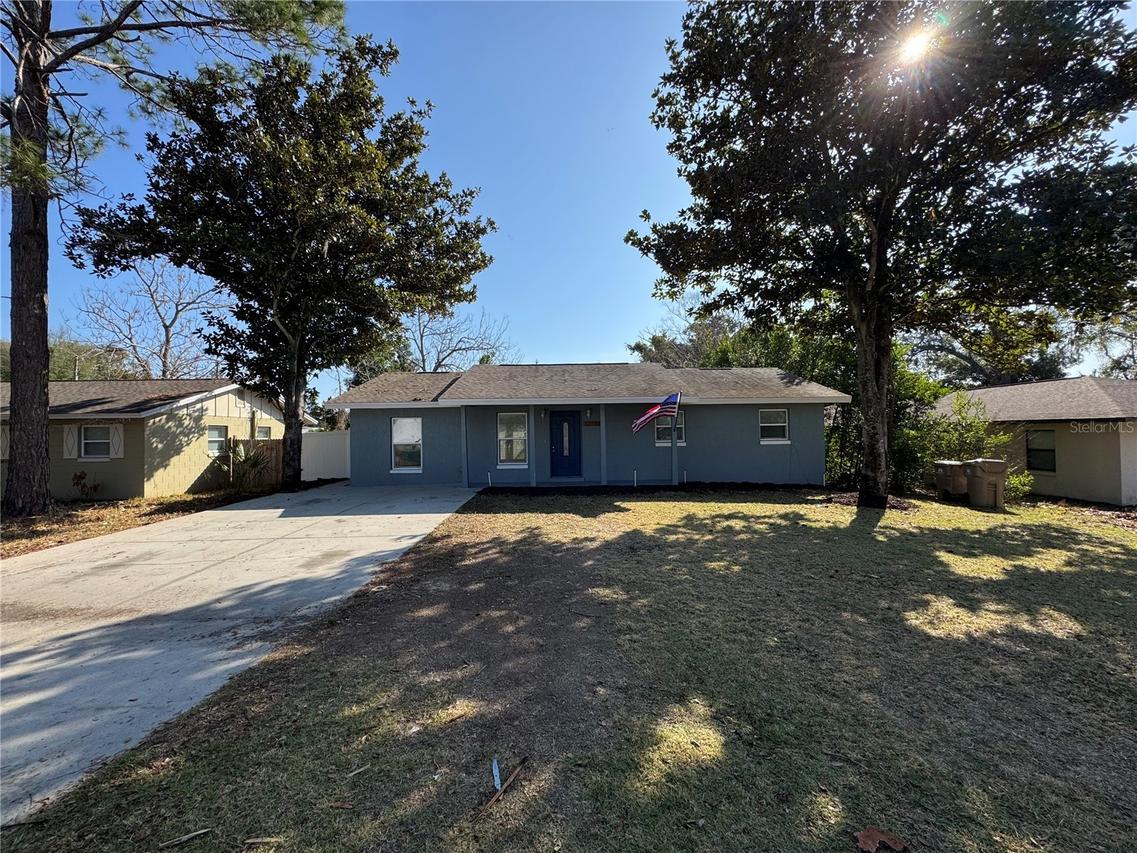 32730 Blossom Ln., Leesburg, FL 34788