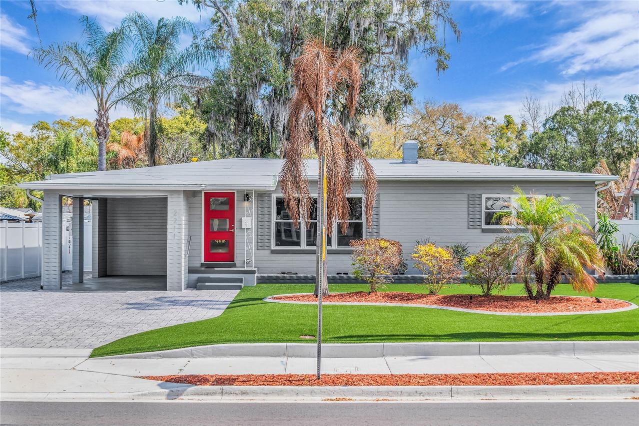 2211 Delaney Ave., Orlando, FL 32806