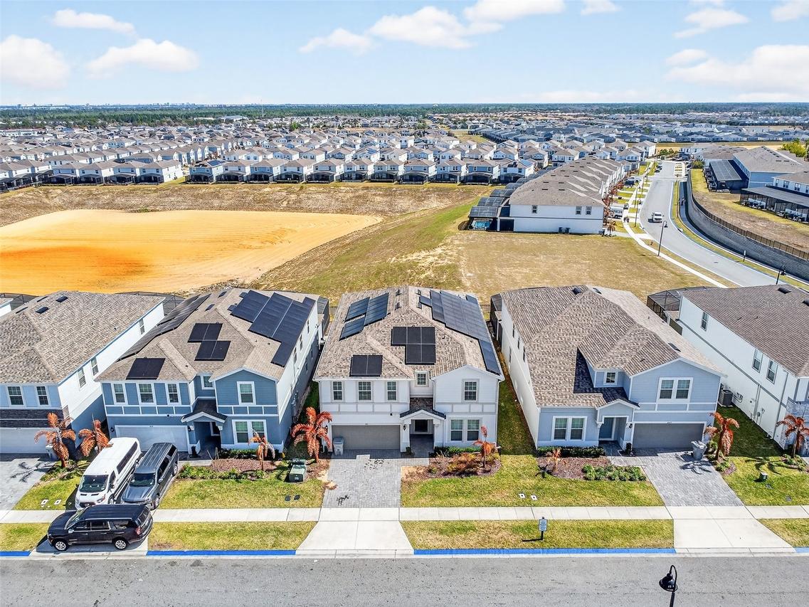 3711 Lana Ave., Davenport, FL 33897