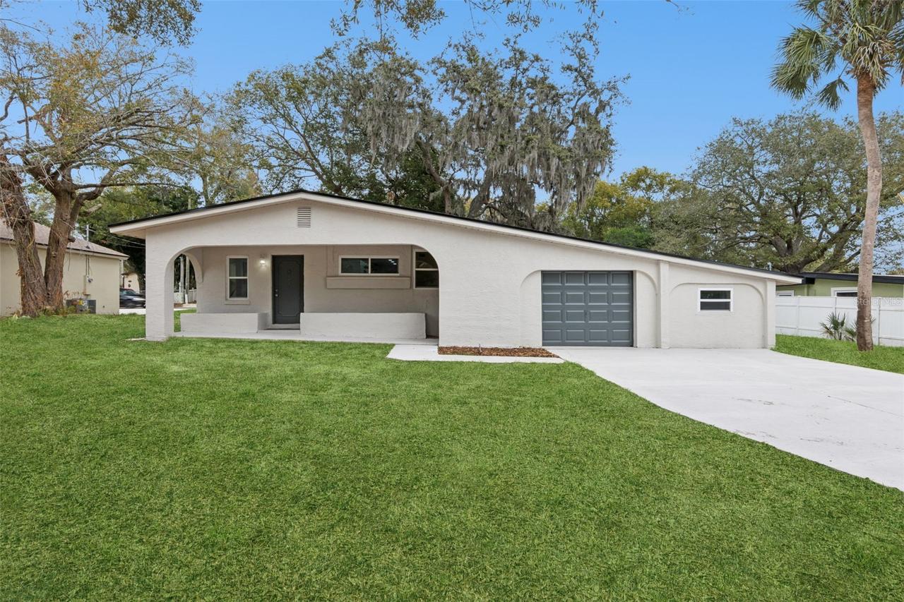 1375 Lake Dr., Casselberry, FL 32707