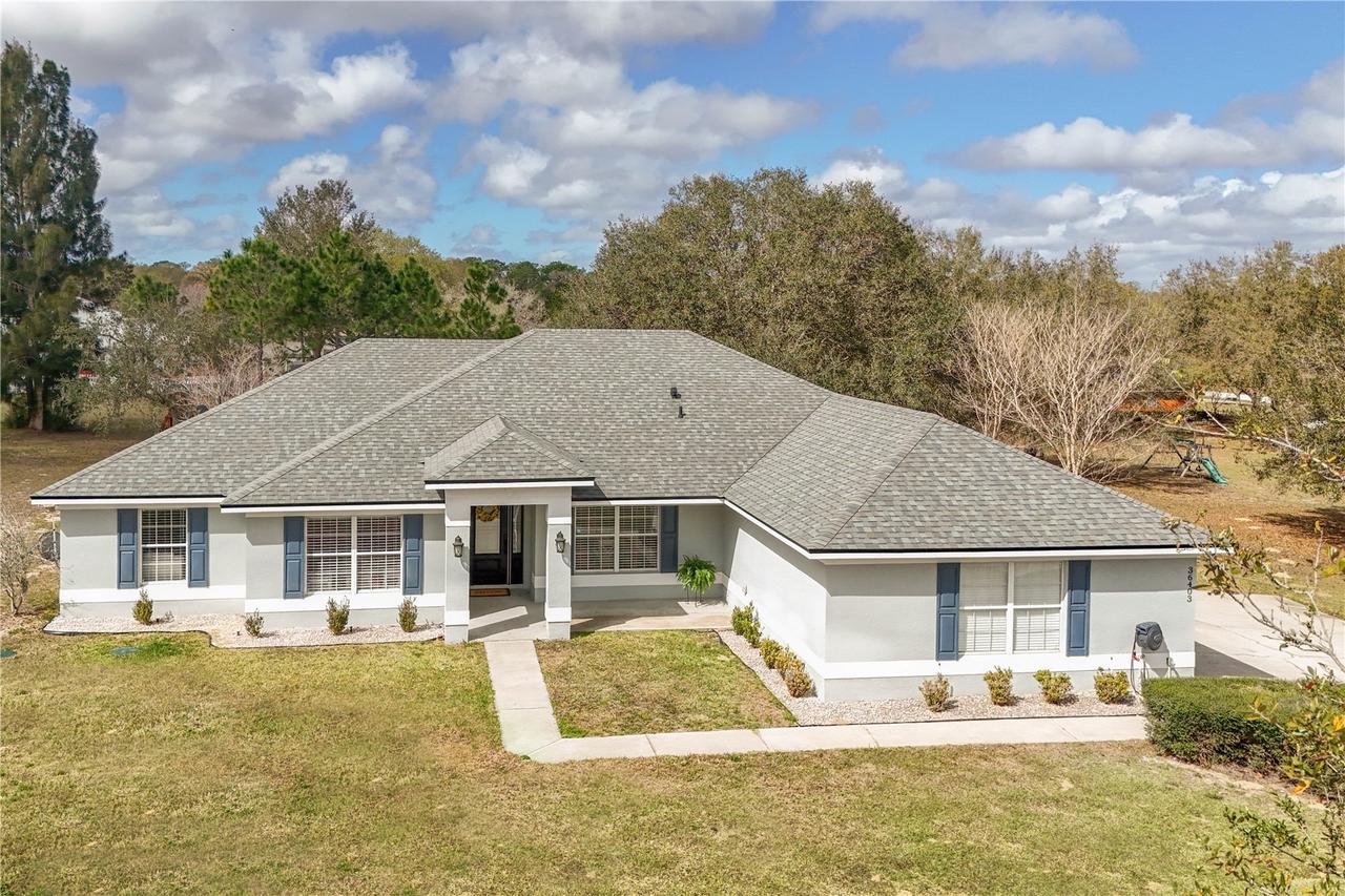 36403 Barrington Dr., Eustis, FL 32736