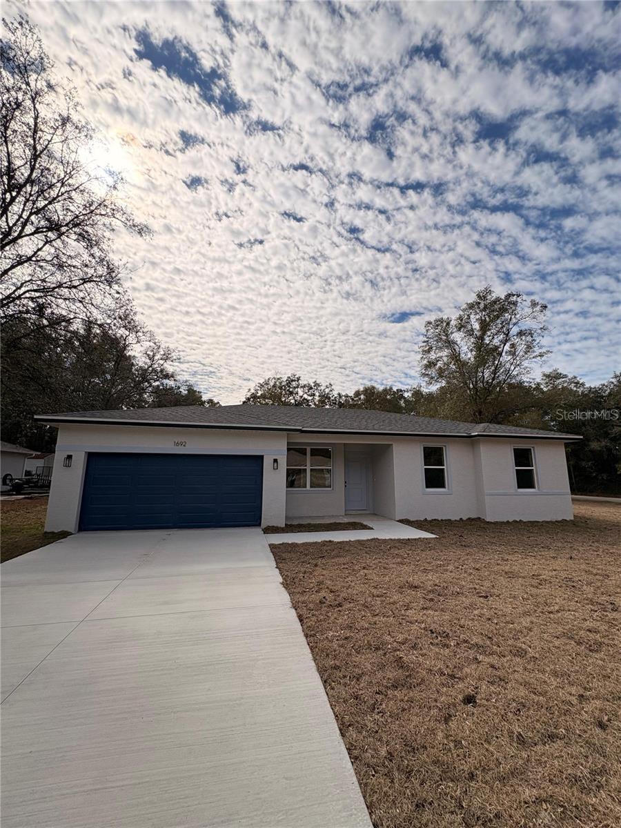 2520 W Windchime Loop, Dunnellon, FL 34434