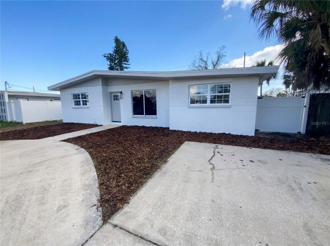 8710 94th Ave., Seminole, FL 33777