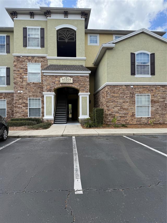 10201 Courtney Palms Blvd. #204, Tampa, FL 33619