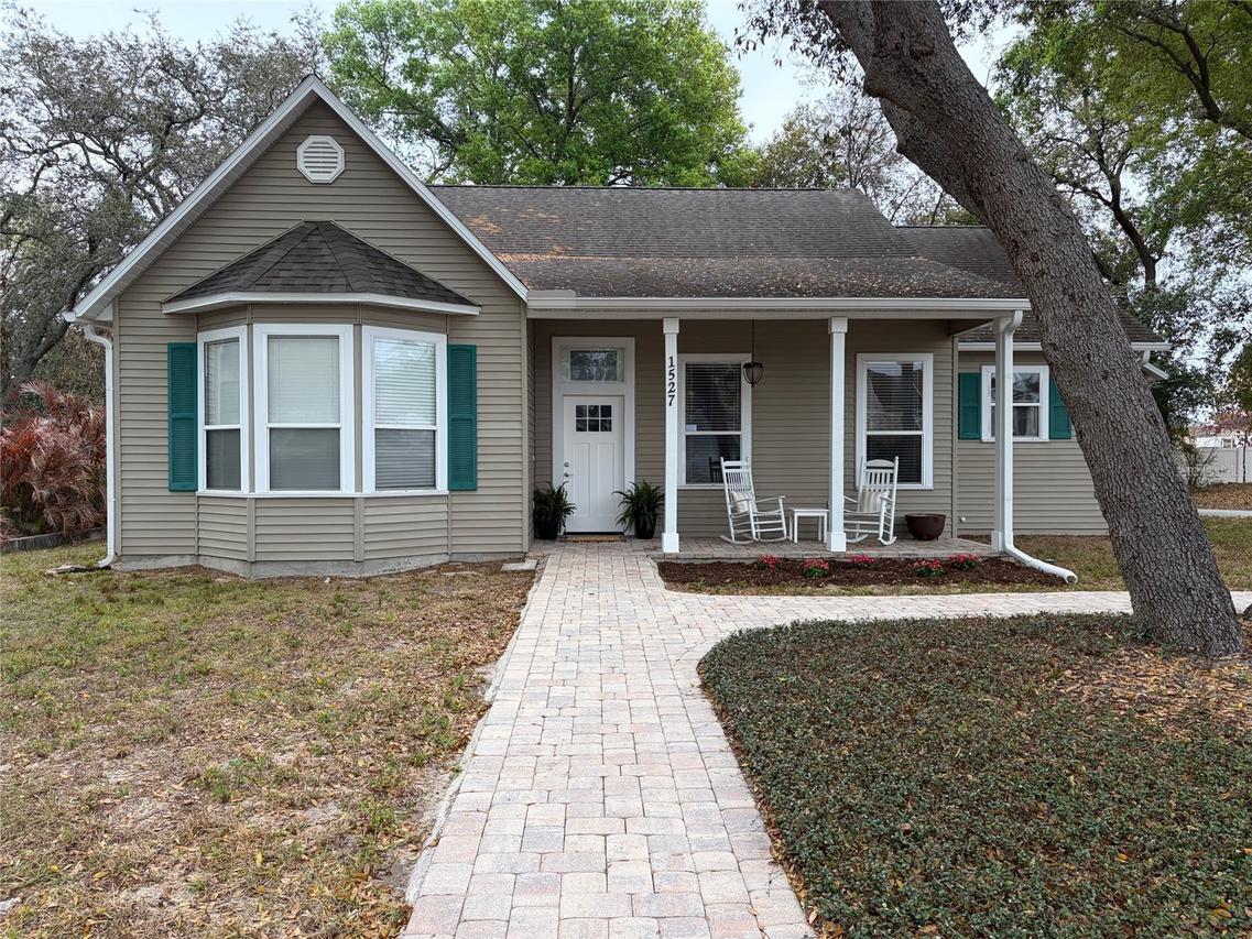 1527 Dess Dr., Orlando, FL 32818