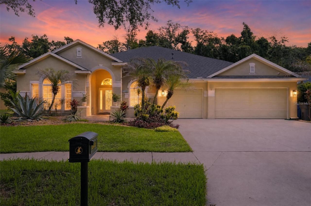 15020 Eaglerise Dr., Lithia, FL 33547