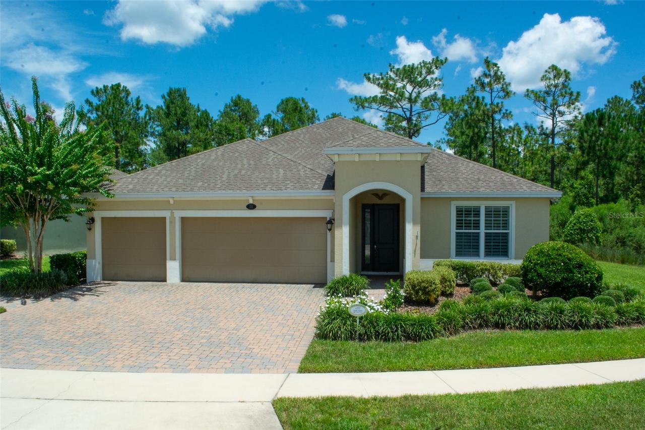 215 Avenham Dr., Deland, FL 32724