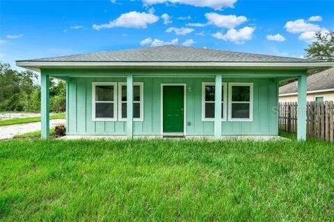 40091 Oakridge Dr., Lady Lake, FL 32159