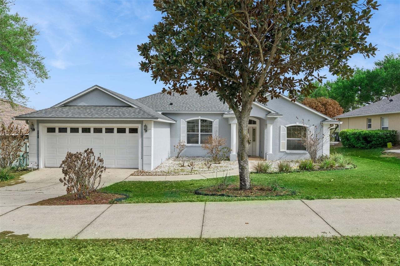 827 Princeton Dr., Clermont, FL 34711