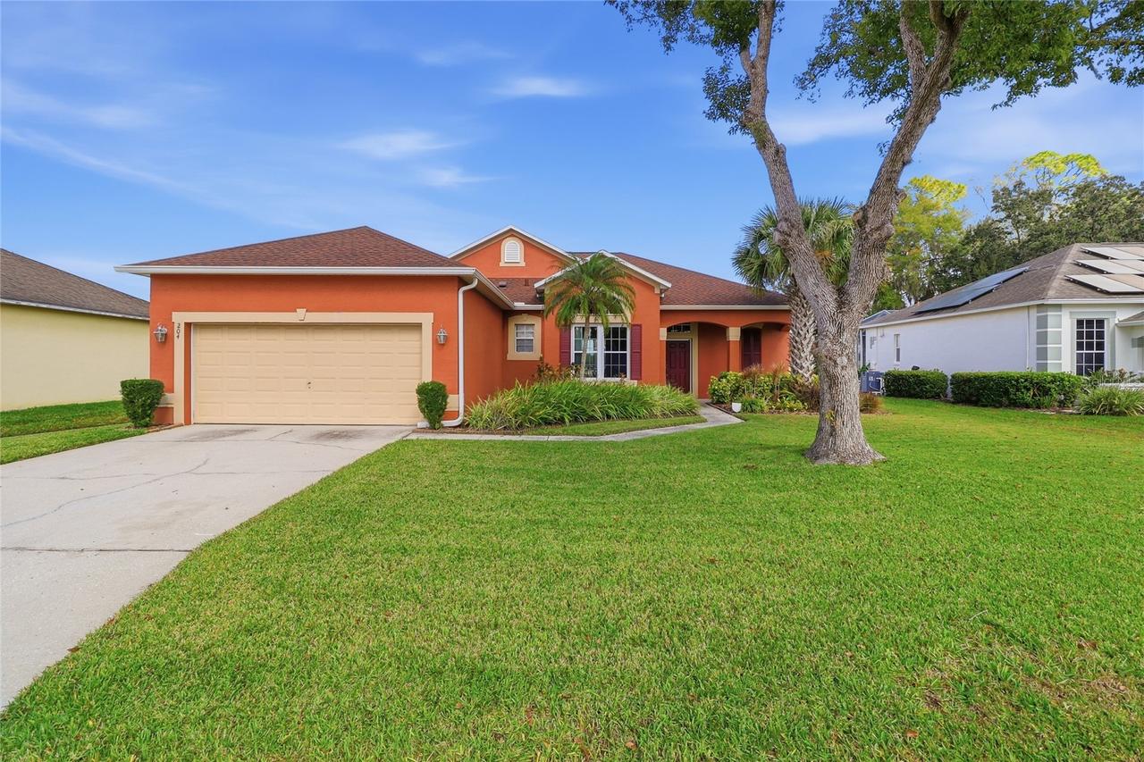 204 Golf Course Pkwy., Davenport, FL 33837
