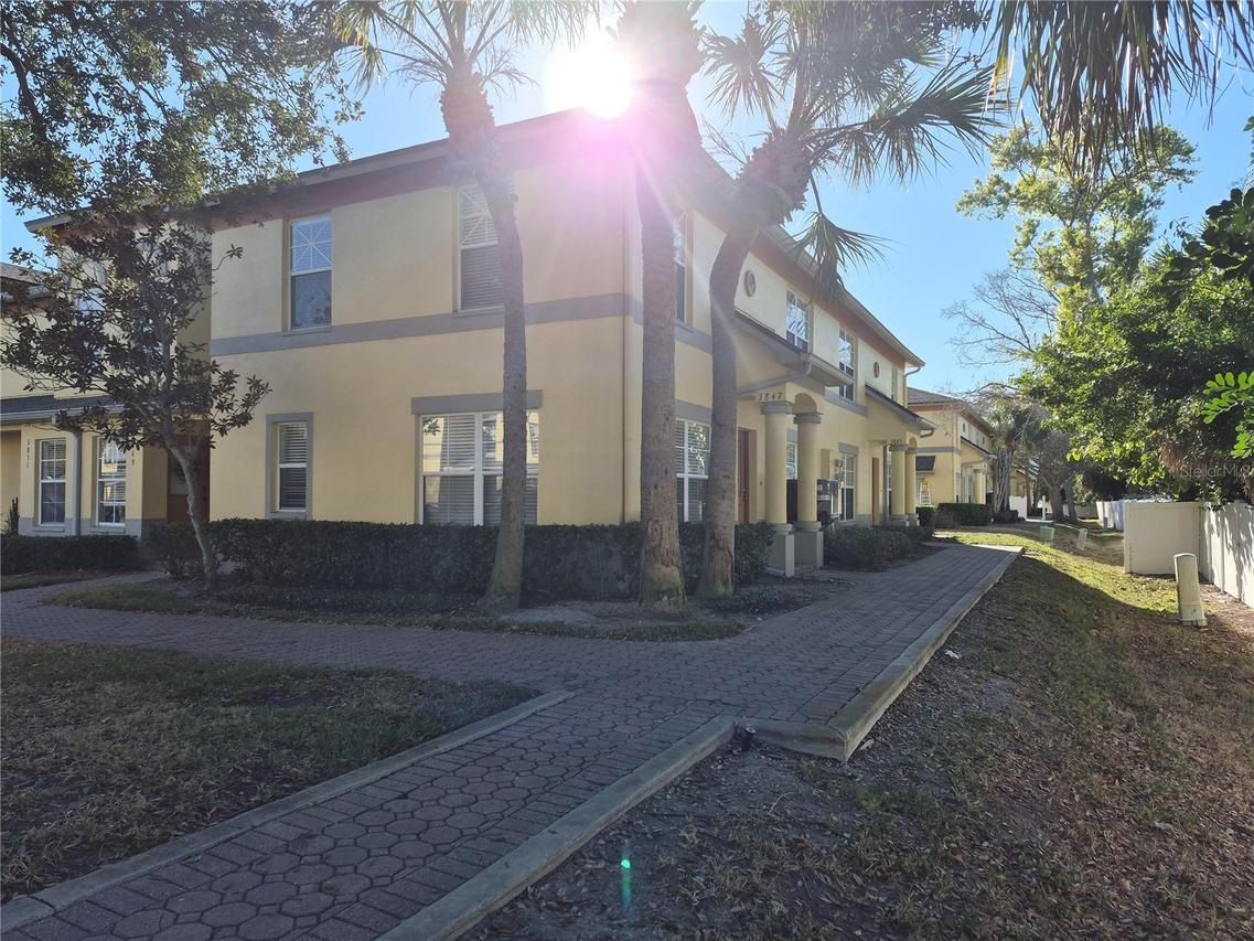 3845 Island Way, St Petersburg, FL 33705