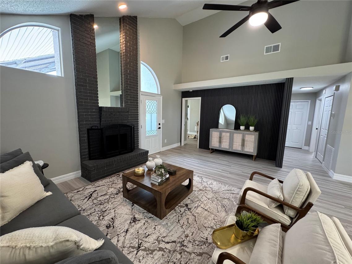 1000 Summer Lakes Dr., Orlando, FL 32835