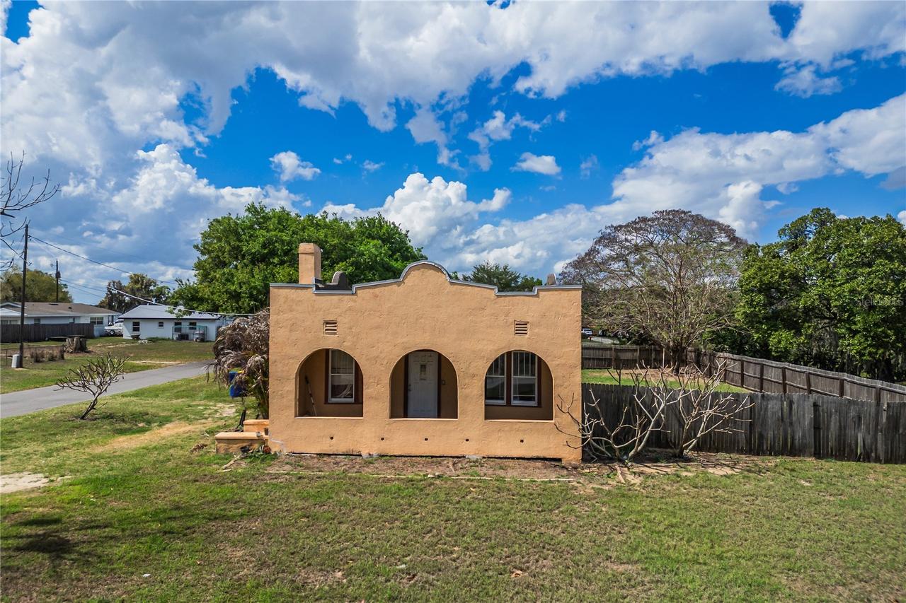 311 W Pearce Ave., Eagle Lake, FL 33839