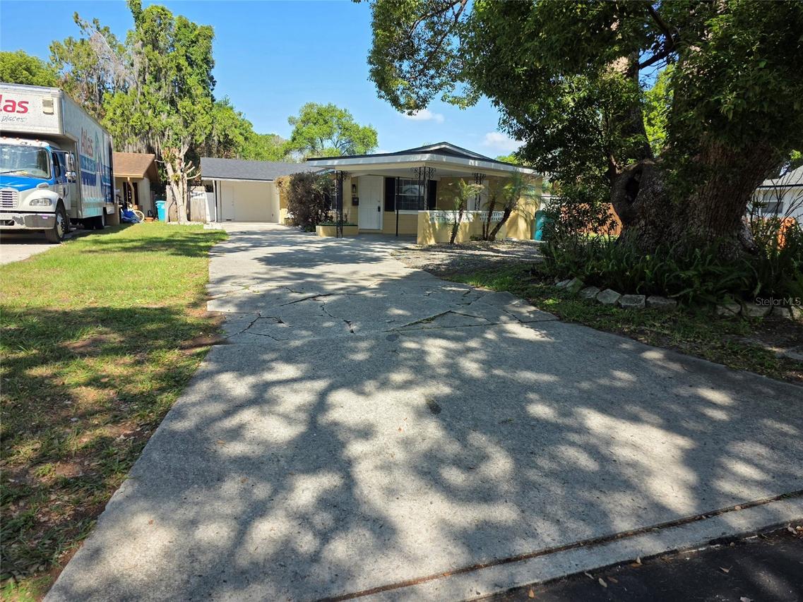 916 La Salle Ave., Orlando, FL 32803