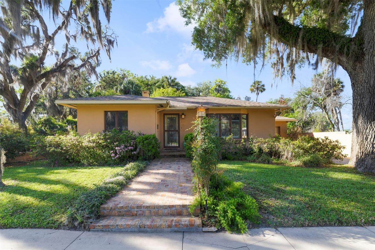 809 Wilson Ave., Leesburg, FL 34748