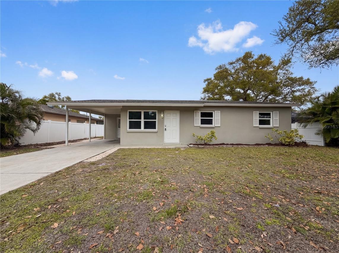 737 Gulf Coast Blvd., Venice, FL 34285