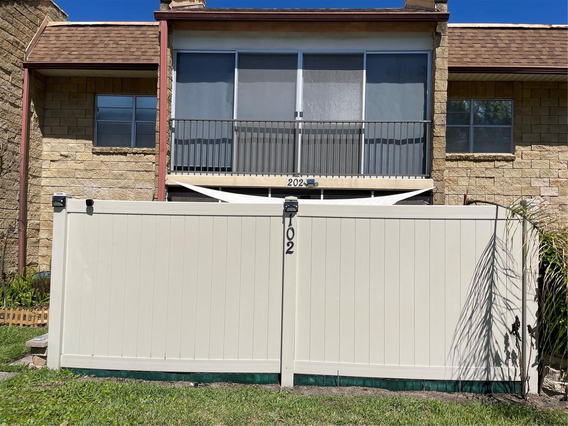 2837 NE 3rd St. #102, Ocala, FL 34470