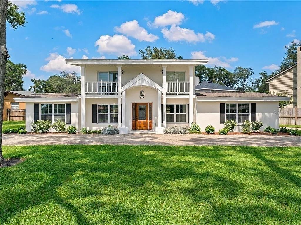 219 Nob Hill Cir., Longwood, FL 32779
