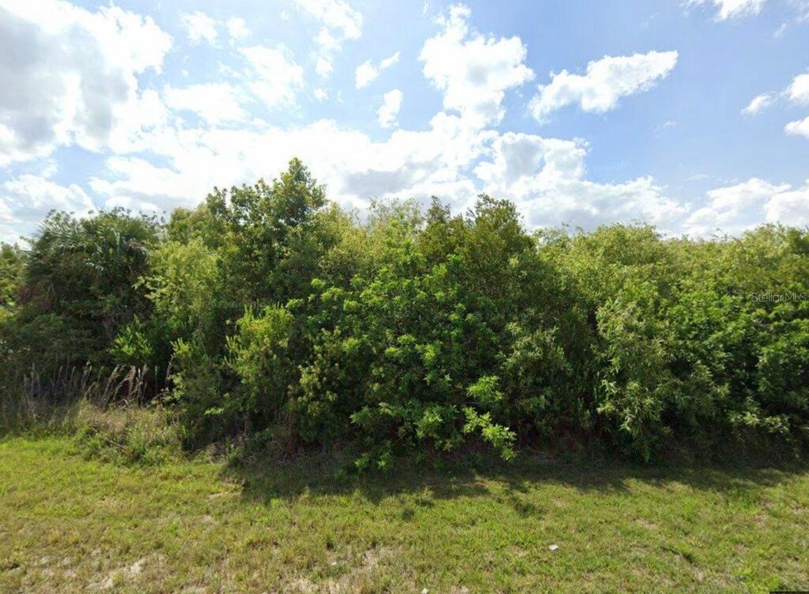 550 Upstate Ave., Lehigh Acres, FL 33974