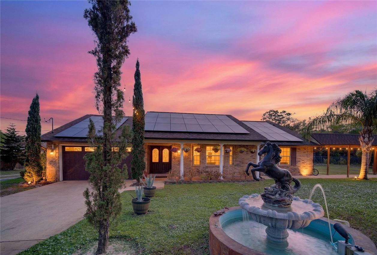 1184 Laura St., Casselberry, FL 32707