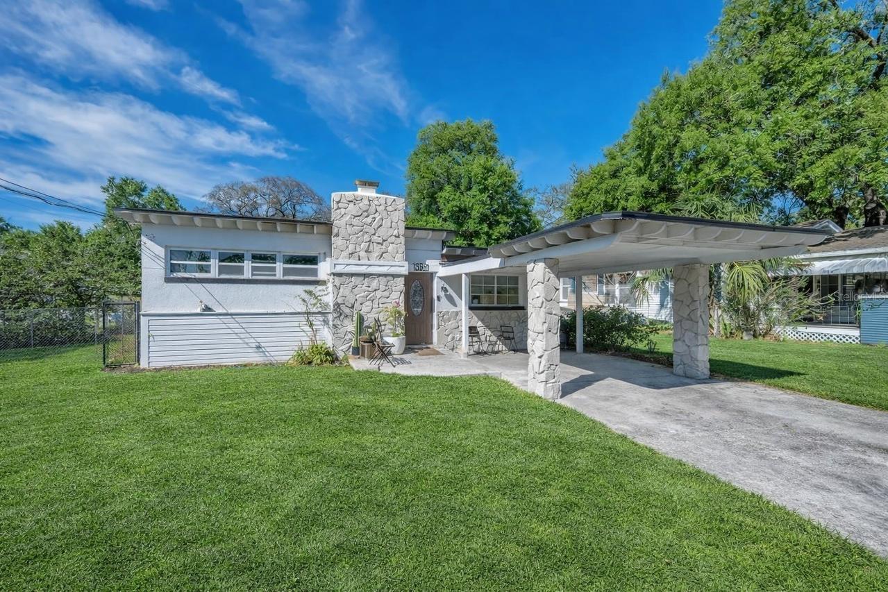 1304 E Osborne Ave., Tampa, FL 33603