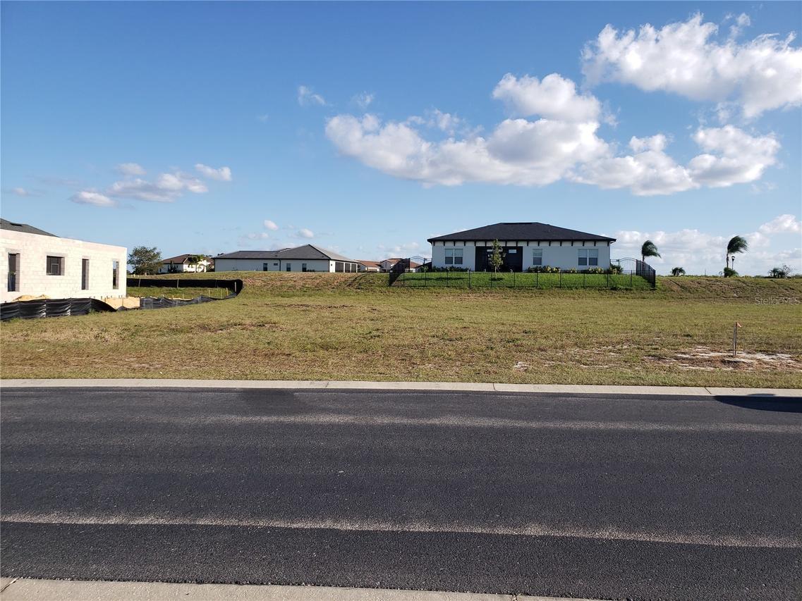 412 Adams View Ln., Auburndale, FL 33823