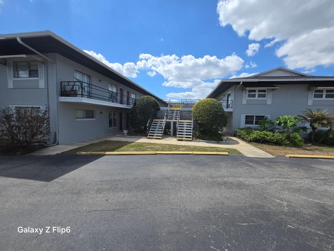 4328 Edgewater Dr. #C201, Orlando, FL 32804