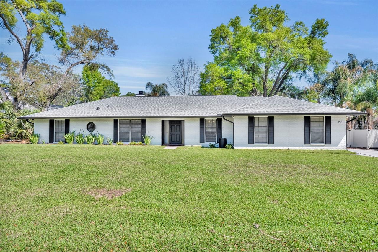 853 Pine Shadow Dr., Apopka, FL 32712