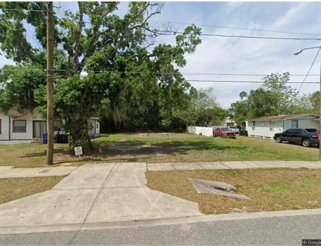 1530 Regan Ave., Orlando, FL 32807