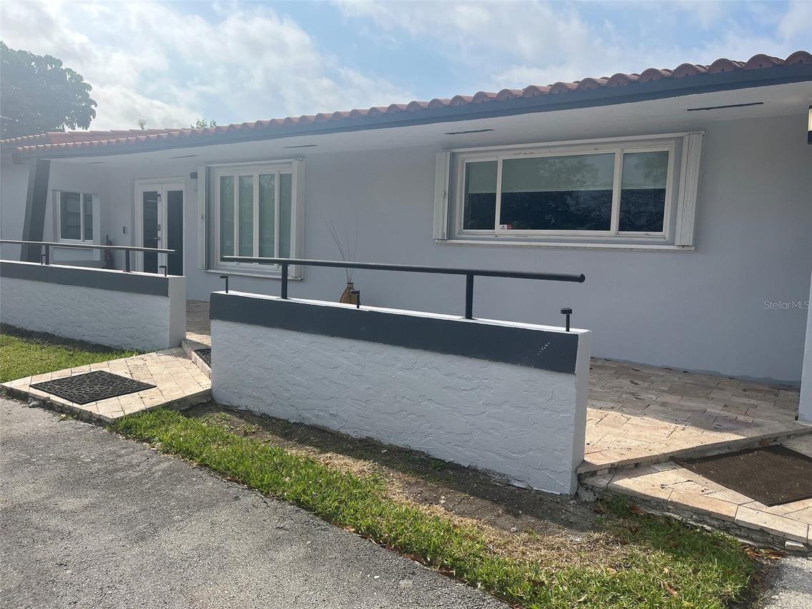 9260 SW 164th St., Palmetto Bay, FL 33157