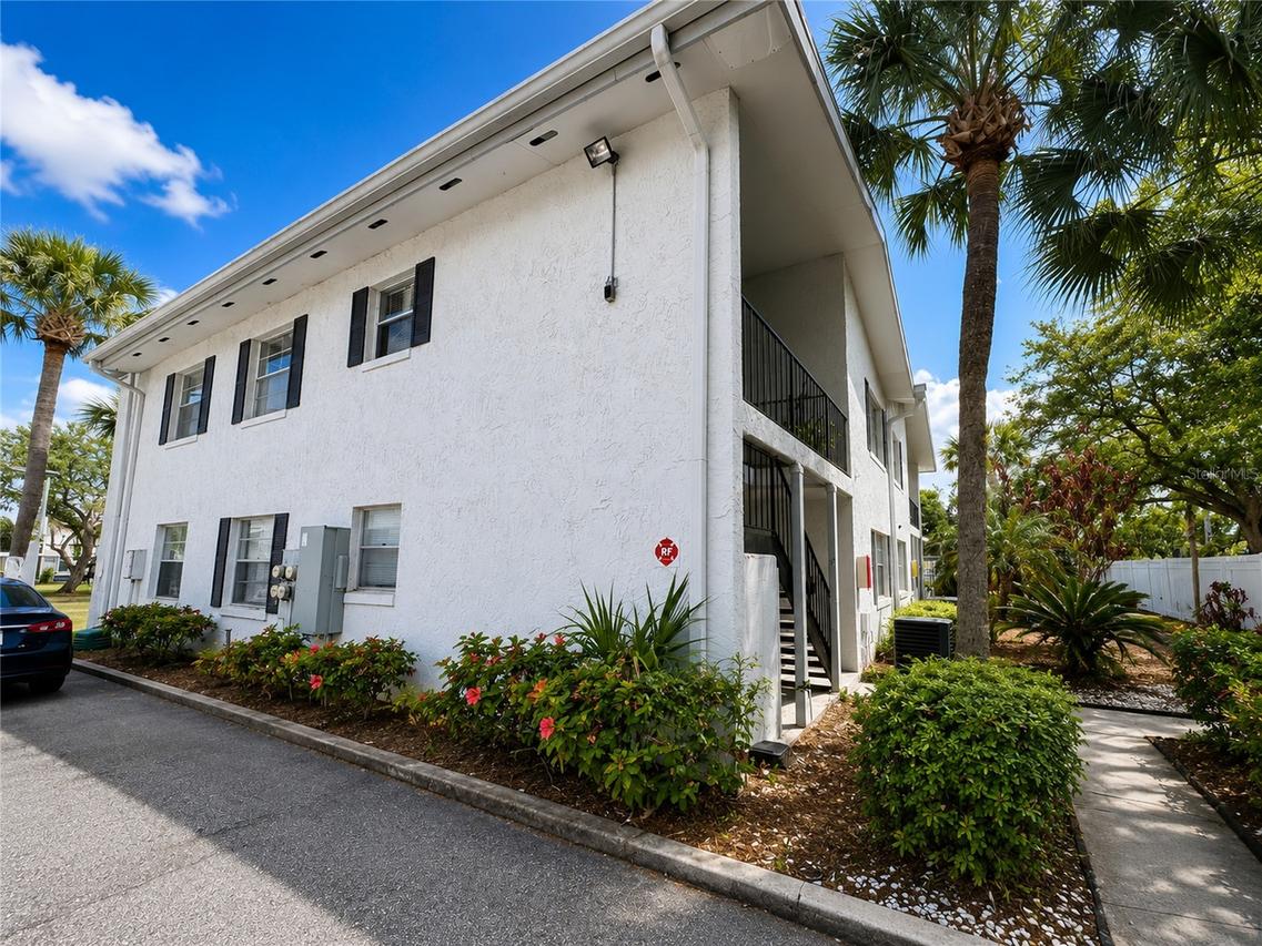 6008 Amberly Ave. #F63, Orlando, FL 32822