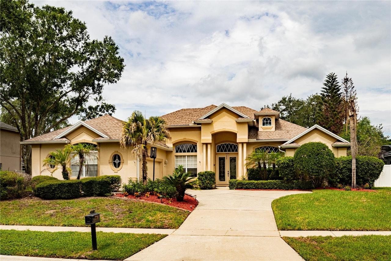 5695 Pond Pine Point, Oviedo, FL 32765